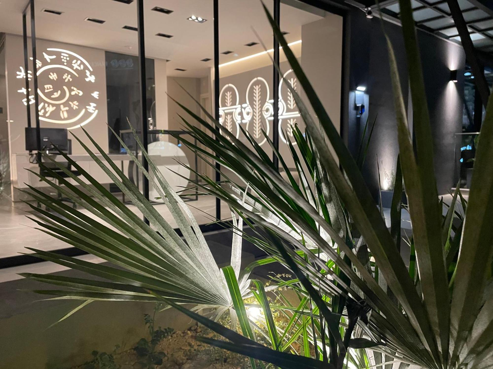 Lavris City Suites Heraklion  Bagian luar foto