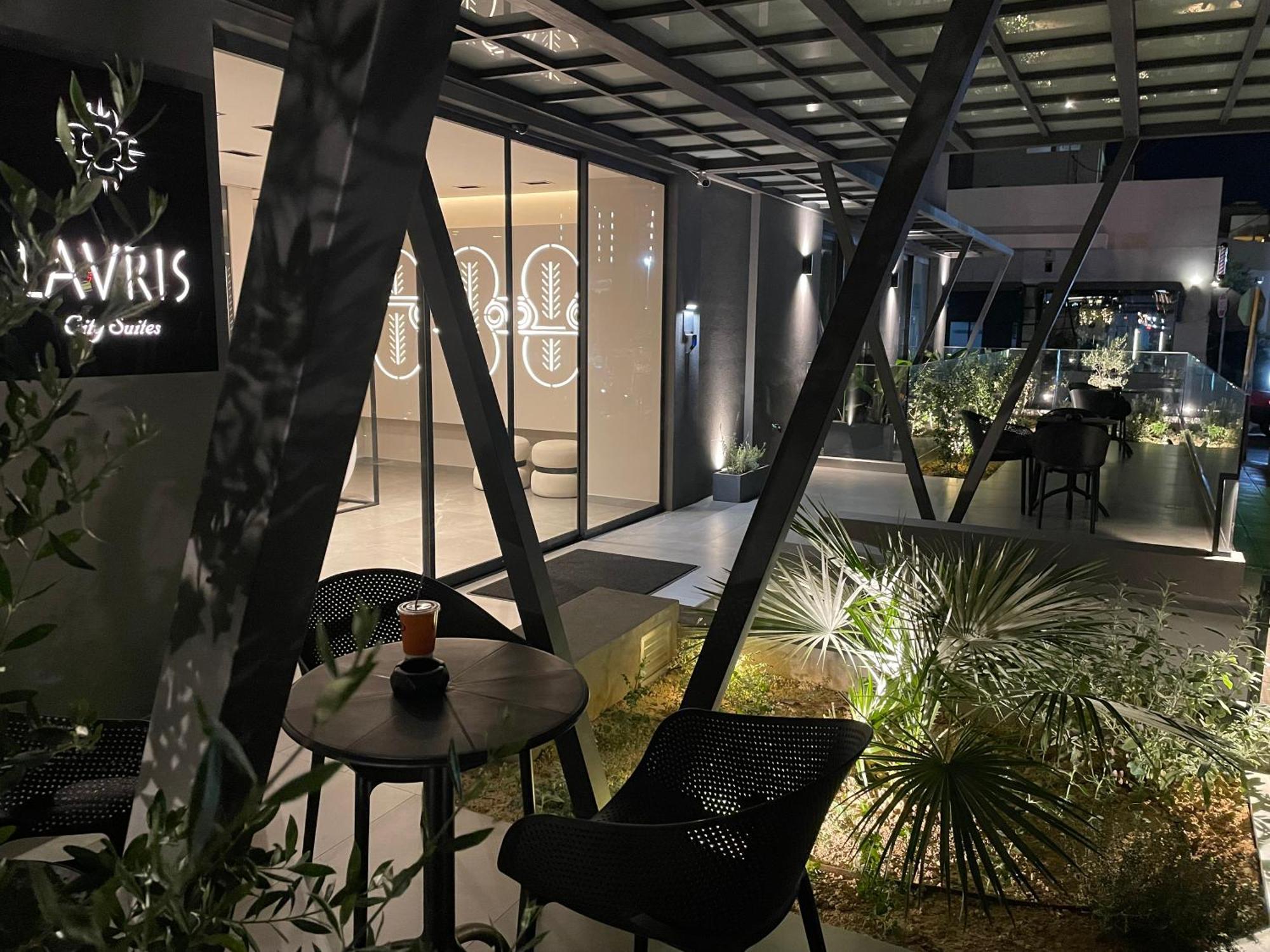Lavris City Suites Heraklion  Bagian luar foto